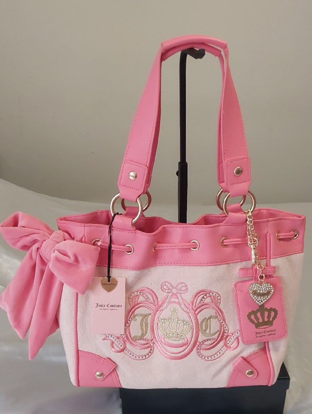 Juicy Couture Pink and Cream Bow-Accent Daydreamer Tote New - Picture 10 of 10
